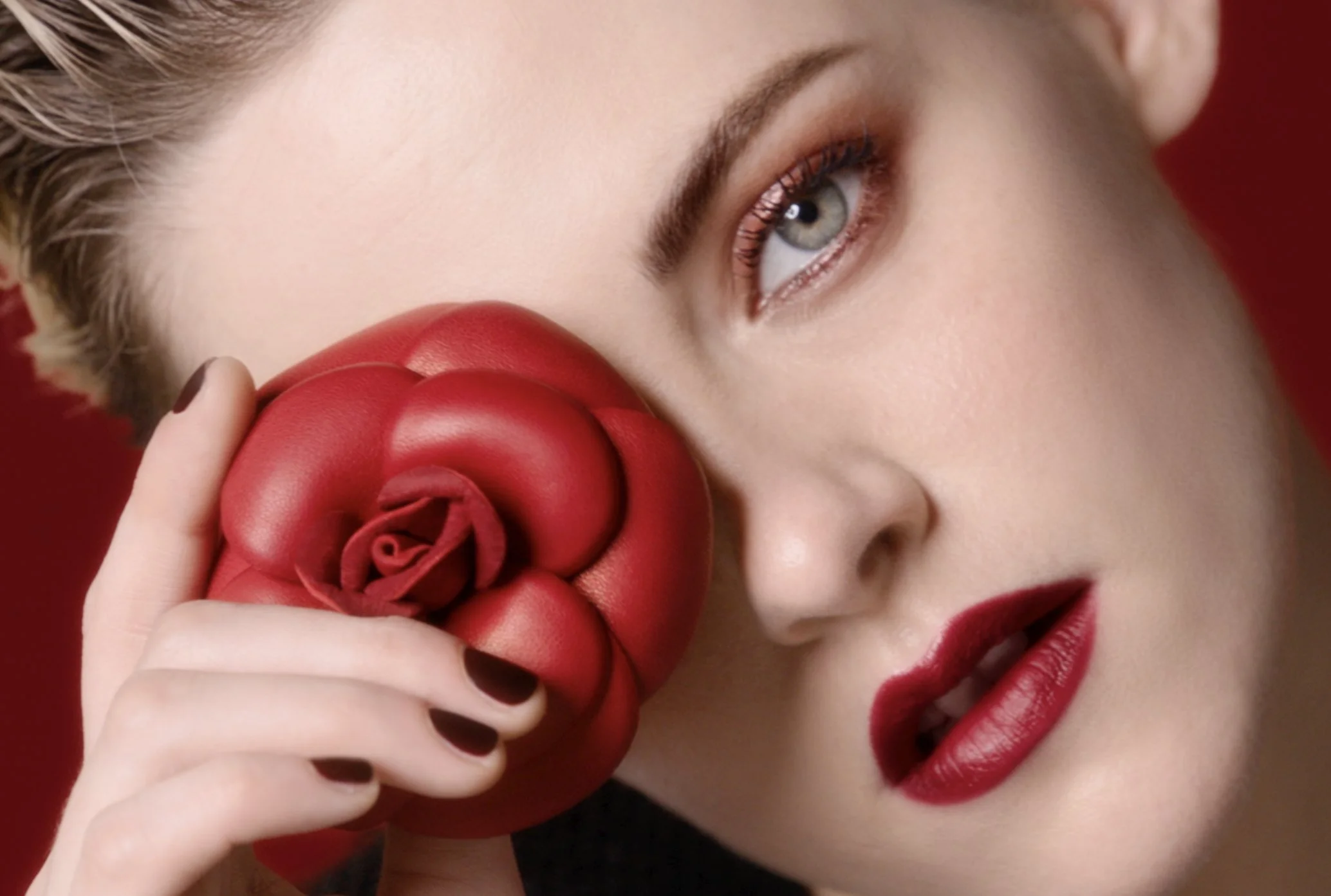 CHANEL — Rouge Allure Camélia - Limited Edition — visuel 2