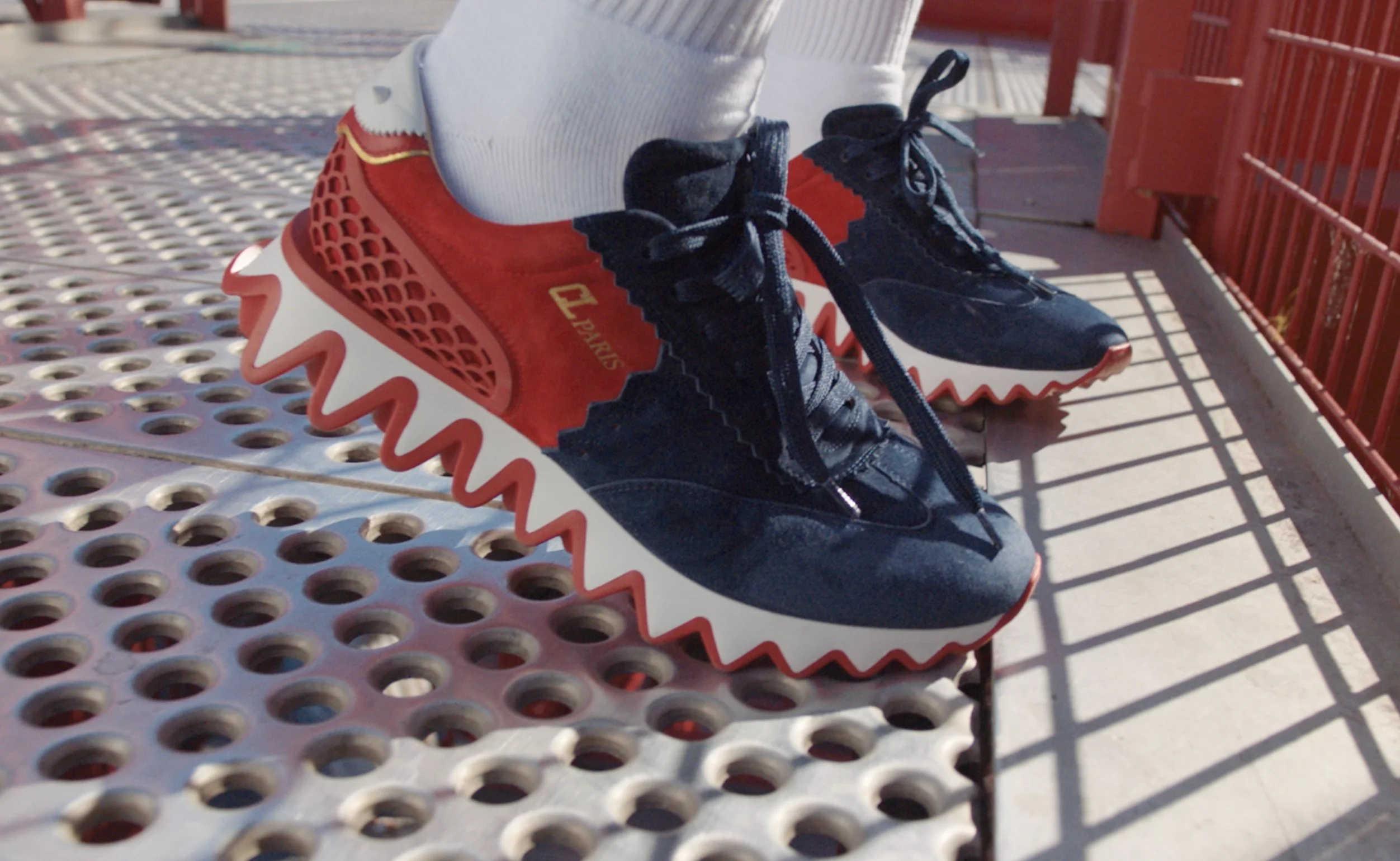 LOUBOUTIN — LOUBISHARK — visuel 6