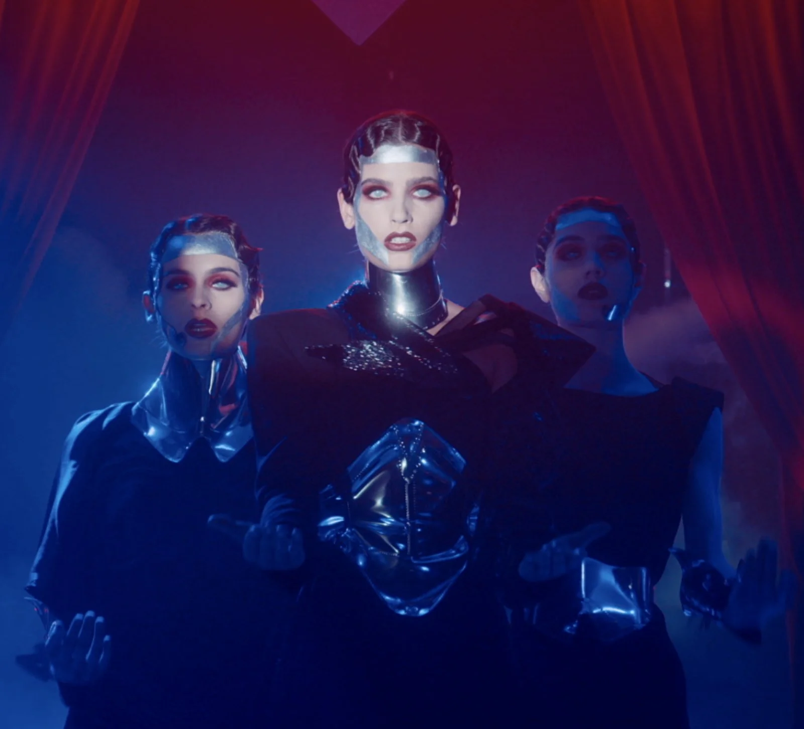 LA FEMME — PARADIGMES — visuel 1