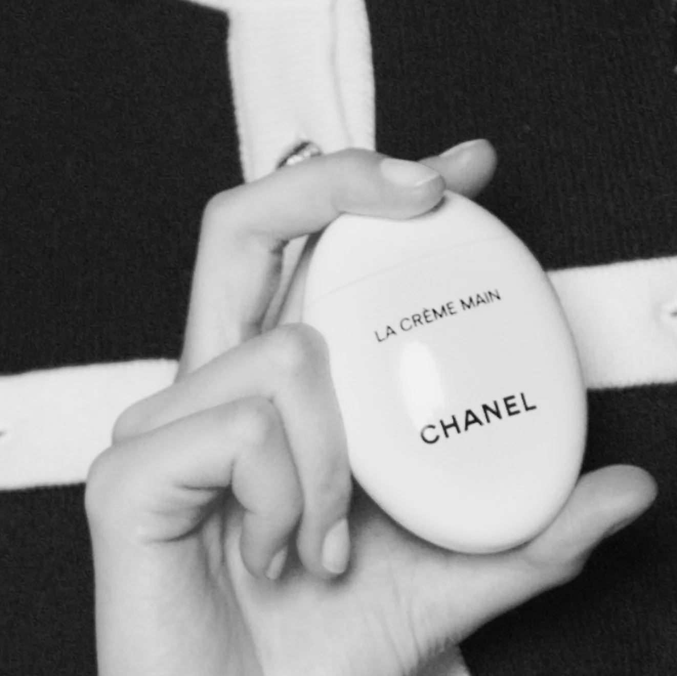 CHANEL — Crème main — visuel 2