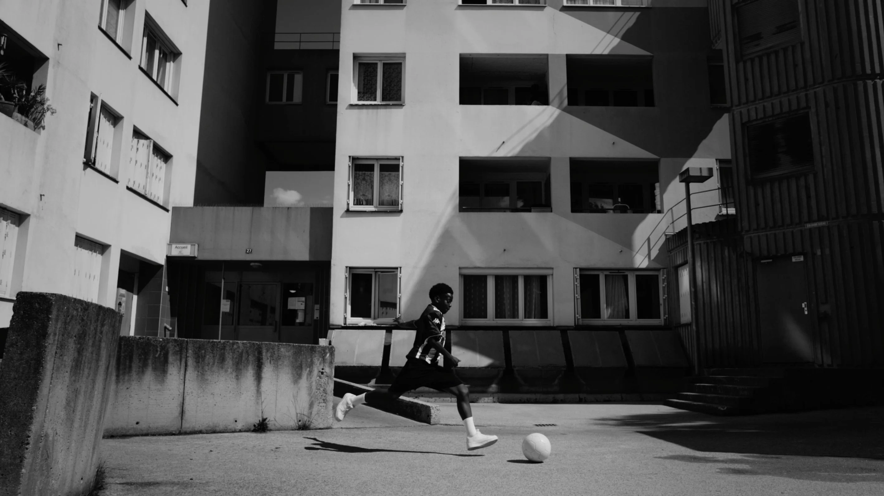 Red Star FC — BREAK THE WALL — visuel 2